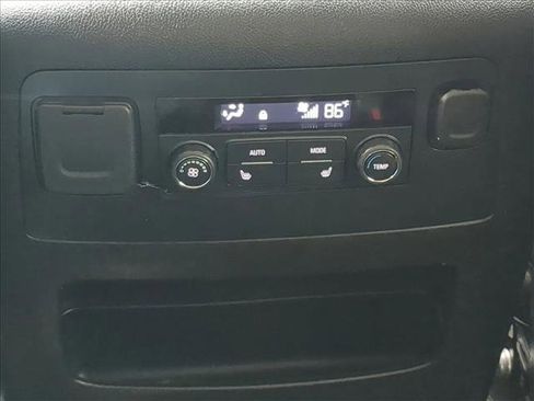 Used 2018 Chevrolet Tahoe Premier AWD/4WD image 24