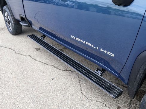 New 2026 GMC Sierra 2500 Denali w/ Denali Reserve Package AWD/4WD image 7