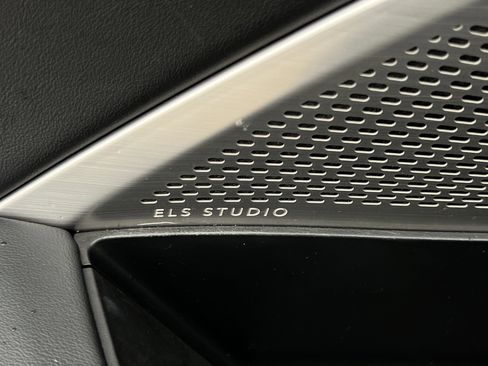 Used 2022 Acura MDX SH-AWD w/ Technology Package image 28