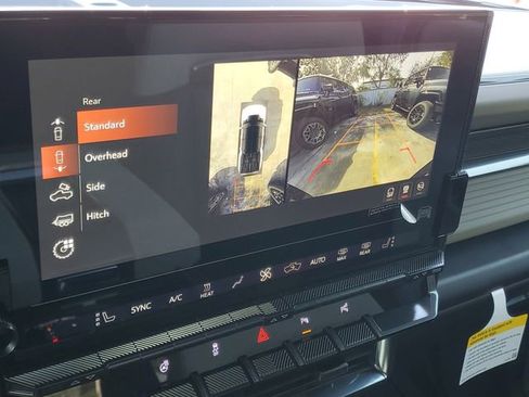 New 2026 GMC Hummer EV 4x4 Crew Cab image 11
