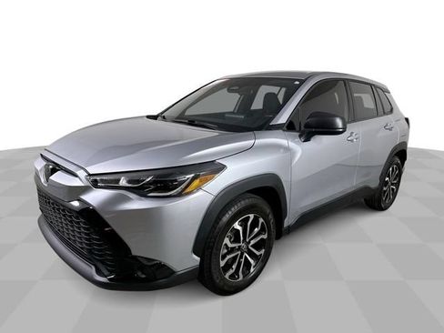 Used 2025 Toyota Corolla Cross AWD Hybrid image 4