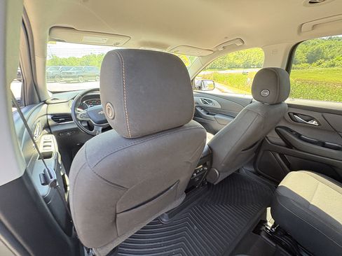 Used 2018 Chevrolet Traverse LT AWD/4WD image 19