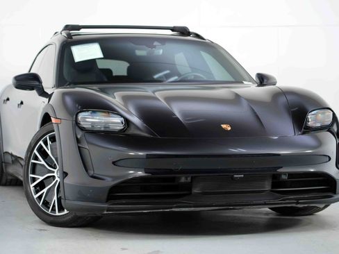 Used 2023 Porsche Taycan 4 Cross Turismo w/ Premium Package image 4