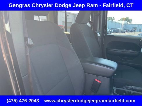 Used 2023 Jeep Wrangler Unlimited Sport AWD/4WD image 21