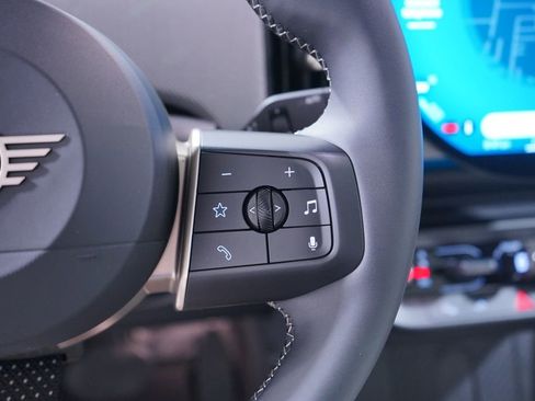 Used 2025 MINI Cooper S image 17