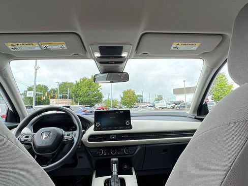 Used 2025 Honda HR-V LX image 19