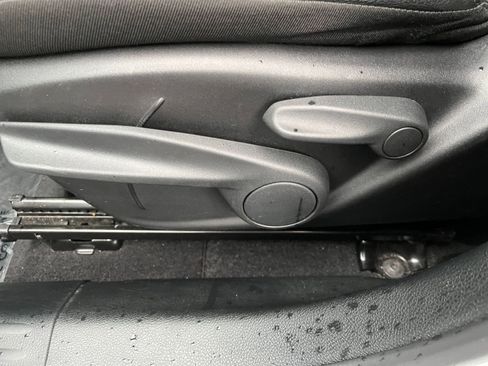 Used 2025 Jeep Compass Latitude image 22