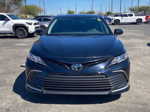 Used 2023 Toyota Camry LE FWD image 2