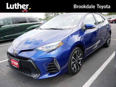 Used 2017 Toyota Corolla SE w/ SE Premium Package FWD image 1