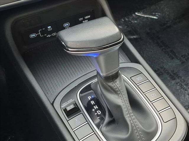 Used 2025 Hyundai Kona SEL AWD/4WD image 12