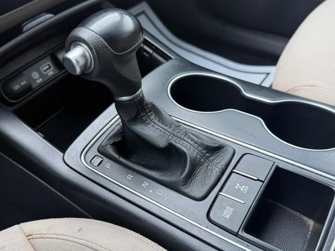 Used 2017 Kia Sorento AWD image 22