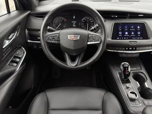 Used 2023 Cadillac XT4 Sport FWD image 11