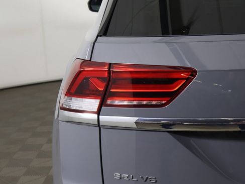 Used 2020 Volkswagen Atlas Cross Sport SEL Premium R-Line image 21