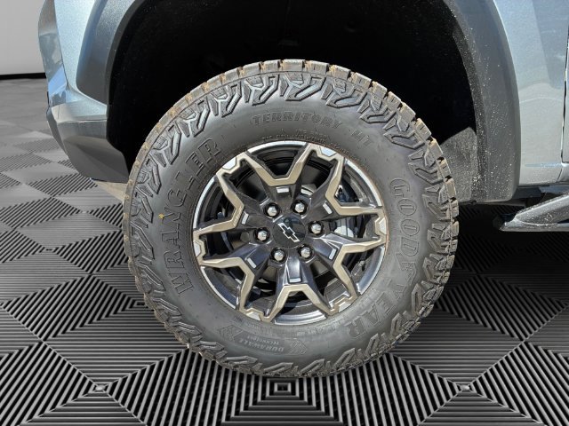 New 2026 Chevrolet Colorado ZR2 w/ Technology Package AWD/4WD image 9