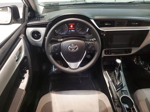 Used 2019 Toyota Corolla LE FWD image 14