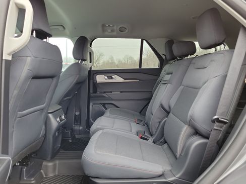 Used 2025 Ford Explorer Active image 11