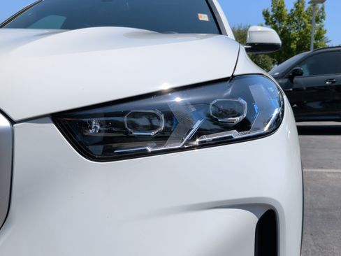 Certified 2026 BMW X5 xDrive50e w/ Executive Package AWD/4WD image 3