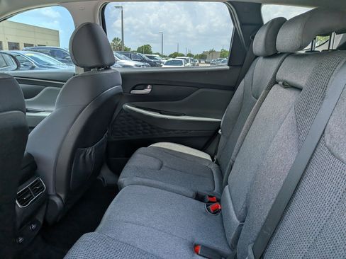 Used 2021 Hyundai Santa Fe SE FWD image 15