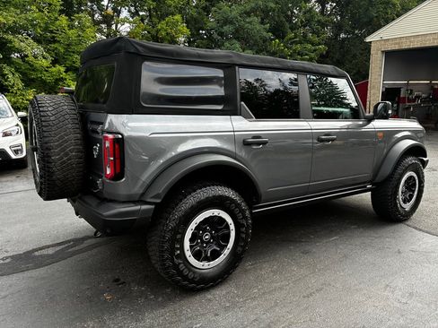 Used 2022 Ford Bronco Badlands w/ Sasquatch Package AWD/4WD image 9