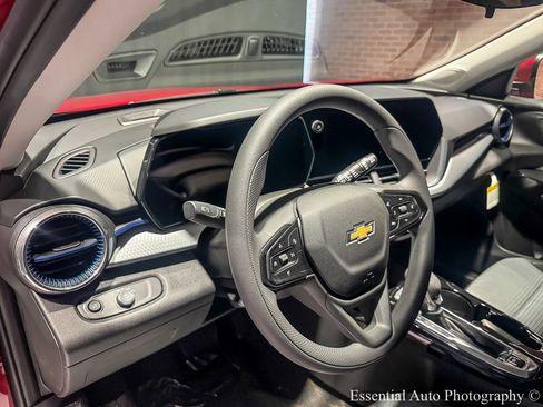 New 2026 Chevrolet Trax LT FWD image 12