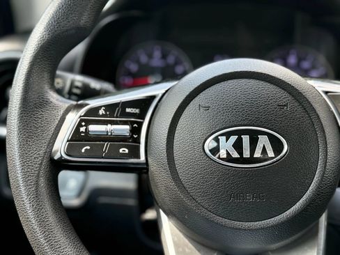 Used 2019 Kia Forte LXS image 21