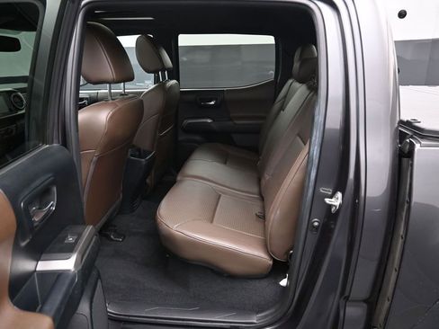 Certified 2017 Toyota Tacoma Limited AWD/4WD image 28
