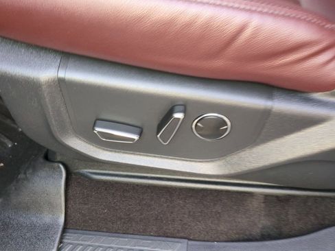 Used 2023 Ford Expedition Max Limited image 17