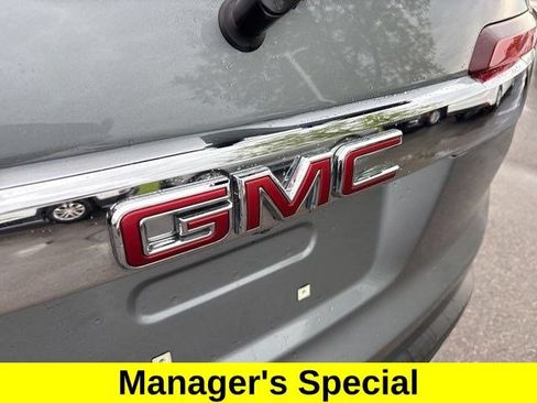 Used 2023 GMC Acadia SLE w/ Driver Convenience Package FWD image 49
