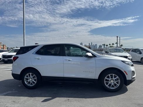 Used 2024 Chevrolet Equinox LT FWD image 4