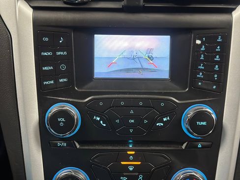 Used 2015 Ford Fusion SE image 5