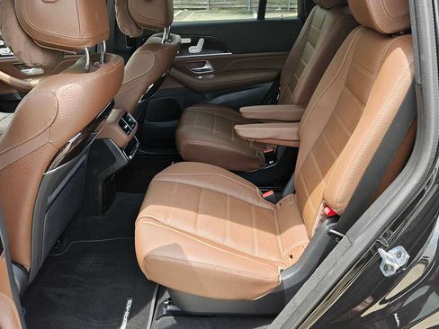 Certified 2026 Mercedes-Benz GLS 580 4MATIC image 11