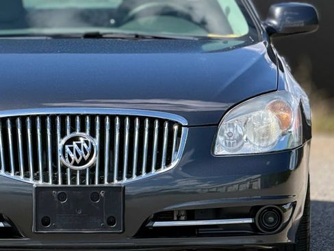 Used 2011 Buick Lucerne CXL FWD image 12