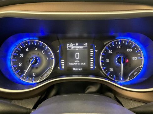 Used 2023 Chrysler Voyager LX FWD image 20