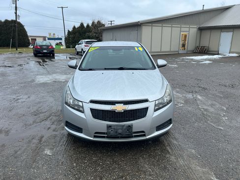 Used 2014 Chevrolet Cruze LT image 8