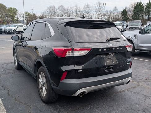 Used 2020 Ford Escape SE image 6