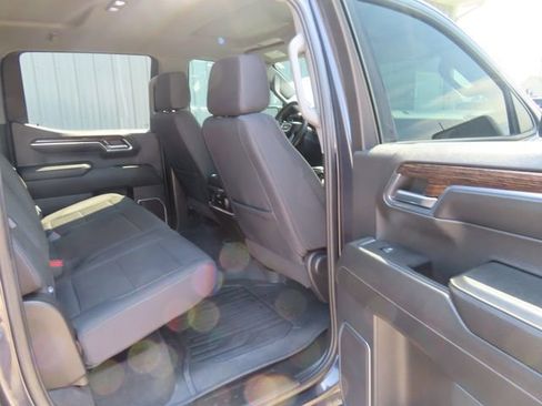 Used 2024 GMC Sierra 1500 Elevation w/ Preferred Package AWD/4WD image 29