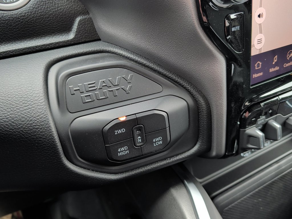 New 2026 RAM 2500 Big Horn AWD/4WD image 26