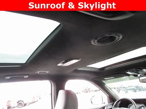 Used 2021 Hyundai Palisade Calligraphy image 13