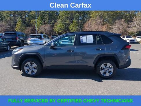 Used 2022 Toyota RAV4 XLE image 9