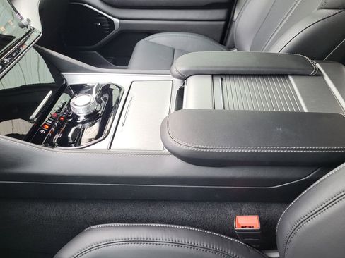 New 2026 Jeep Grand Wagoneer Limited AWD/4WD image 25