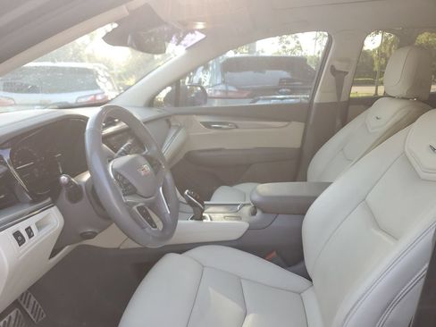 Certified 2018 Cadillac XT5 Luxury w/ Driver Awareness Package FWD image 22