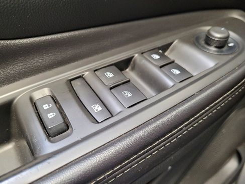 Used 2022 Buick Encore Preferred w/ Safety Package FWD image 27