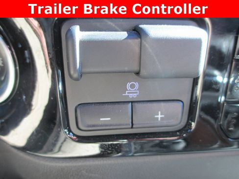 Certified 2023 GMC Sierra 1500 SLT w/ SLT Premium Plus Package image 17