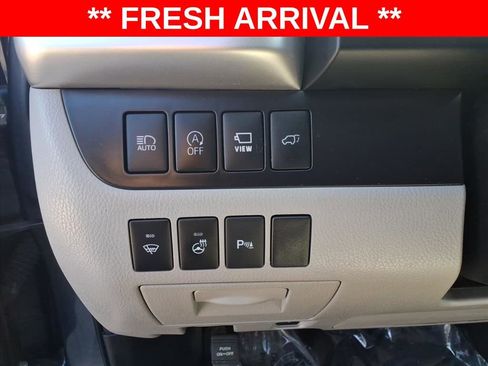 Used 2018 Toyota Highlander Limited Platinum image 17