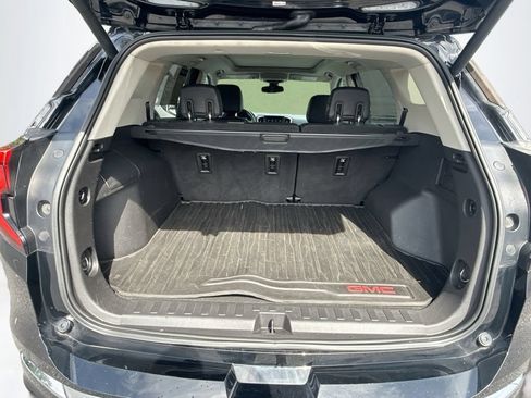 Used 2018 GMC Terrain Denali w/ Advanced Safety Package AWD/4WD image 28