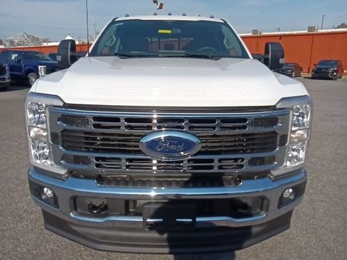 New 2026 Ford F350 XL w/ XL Chrome Package AWD/4WD image 8