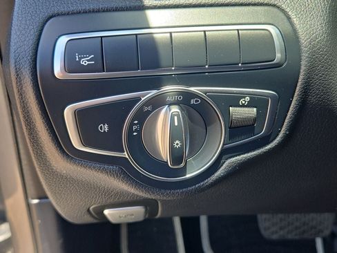 Used 2018 Mercedes-Benz C 300 Sedan image 25