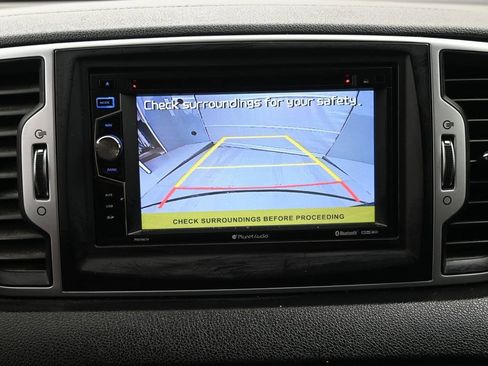 Used 2017 Kia Sportage LX image 13