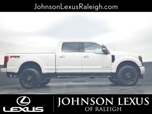Used 2019 Ford F250 Lariat w/ Lariat Ultimate Package image 22