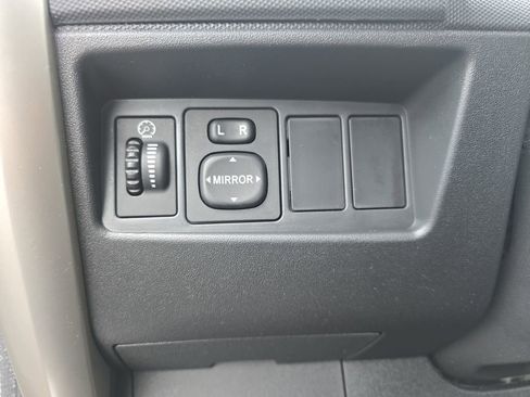 Used 2006 Scion xA Base image 22